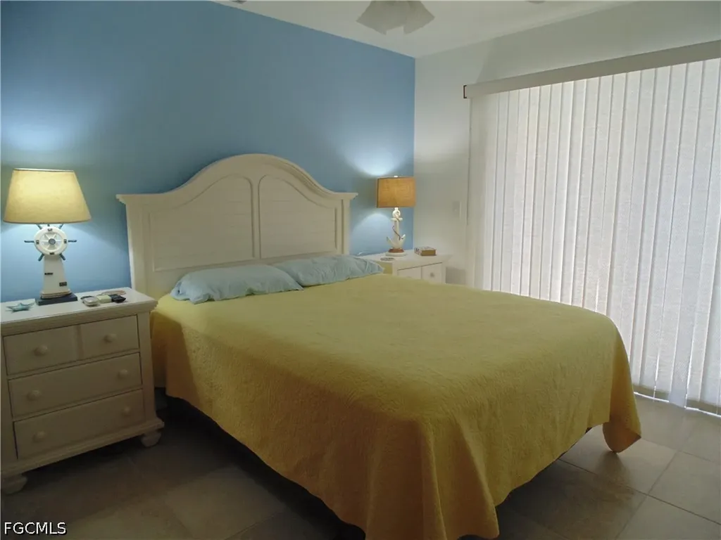 4011 SW 2nd Avenue Cape Coral FL 33914