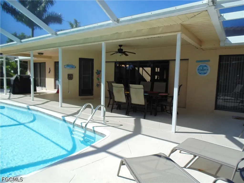 4011 SW 2nd Avenue Cape Coral FL 33914