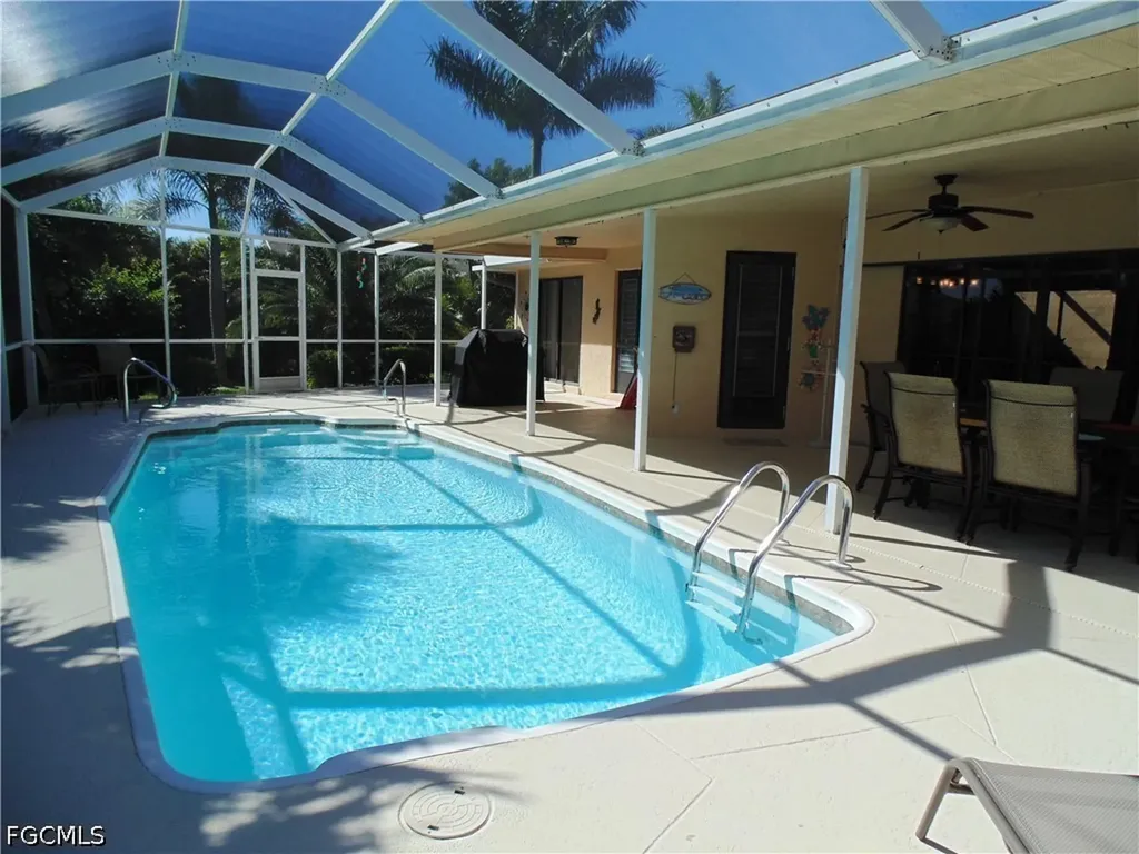 4011 SW 2nd Avenue Cape Coral FL 33914