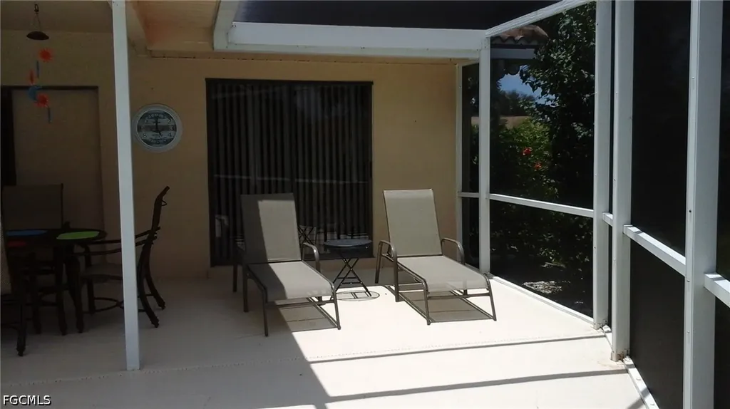 4011 SW 2nd Avenue Cape Coral FL 33914