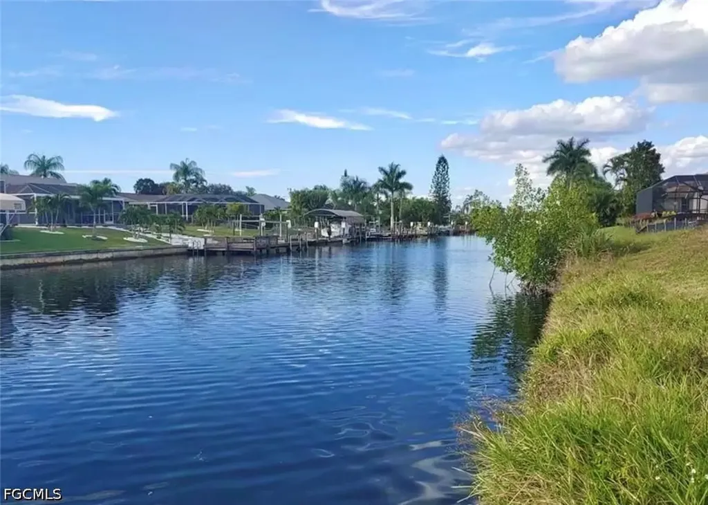 4208 SW 5th Avenue Cape Coral FL 33914
