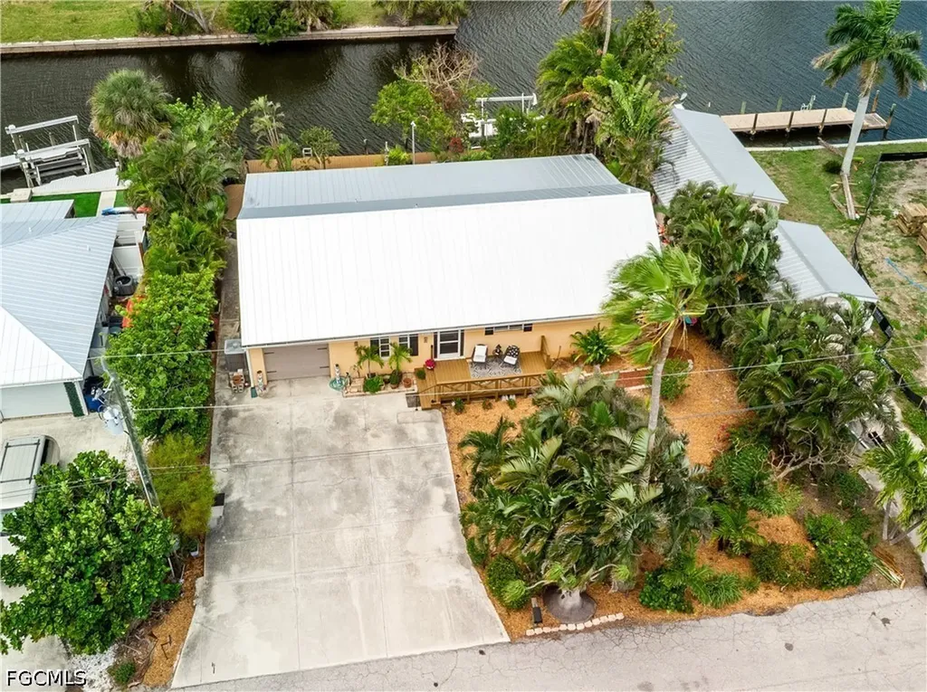 16353 Buccaneer Street Bokeelia FL 33922