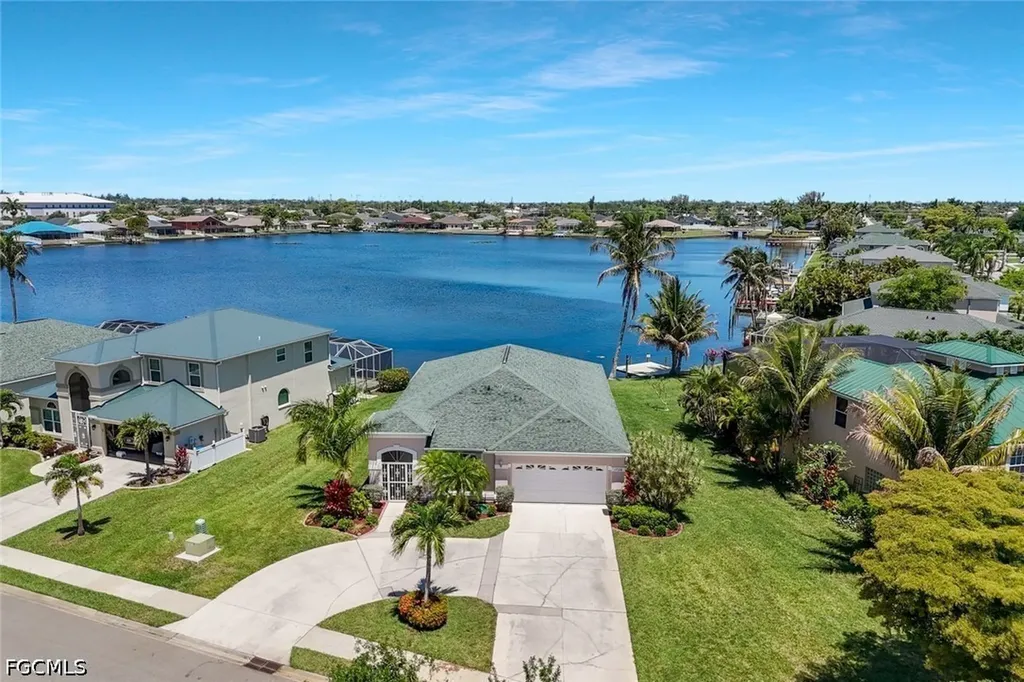1726 Emerald Cove Circle Cape Coral FL 33991