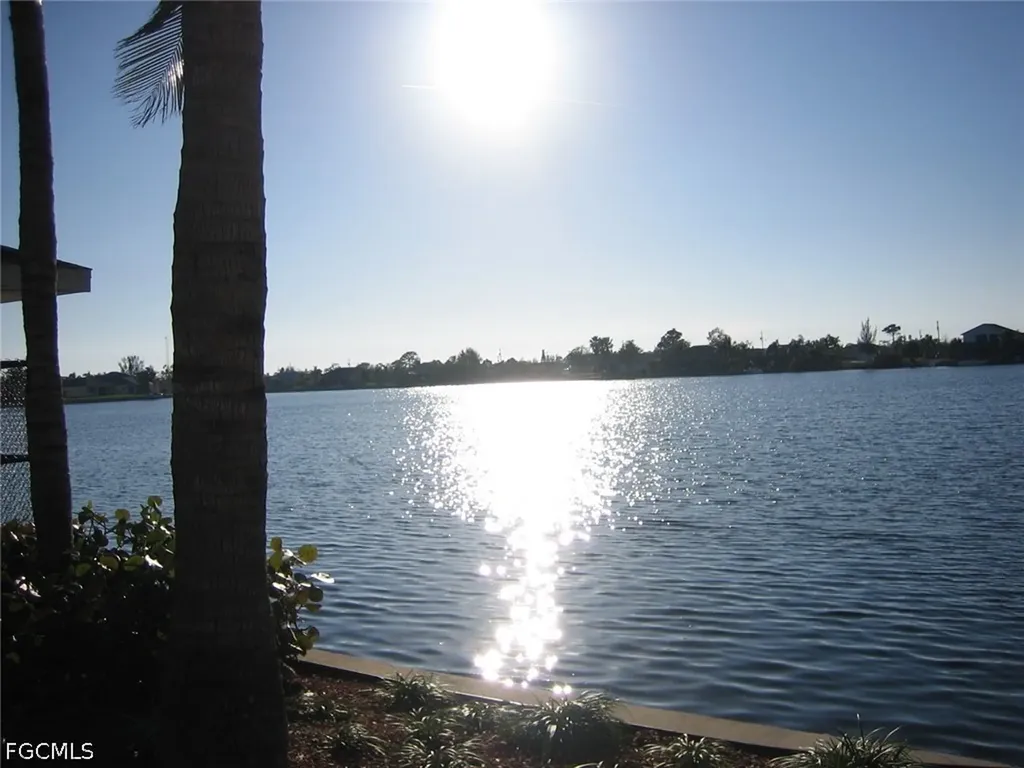 1726 Emerald Cove Circle Cape Coral FL 33991