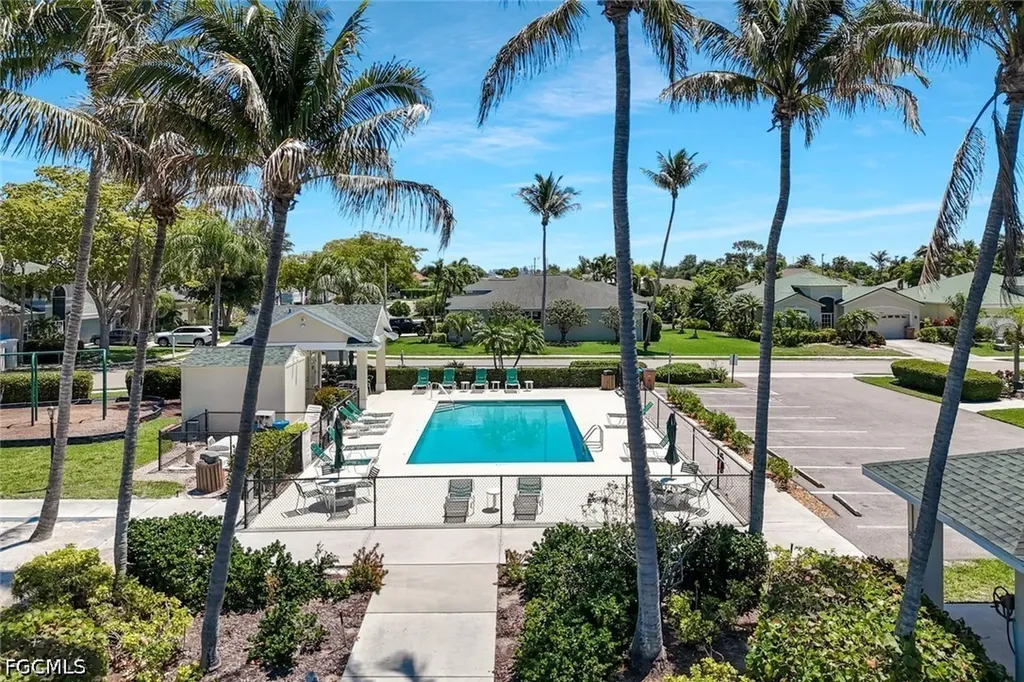1726 Emerald Cove Circle Cape Coral FL 33991