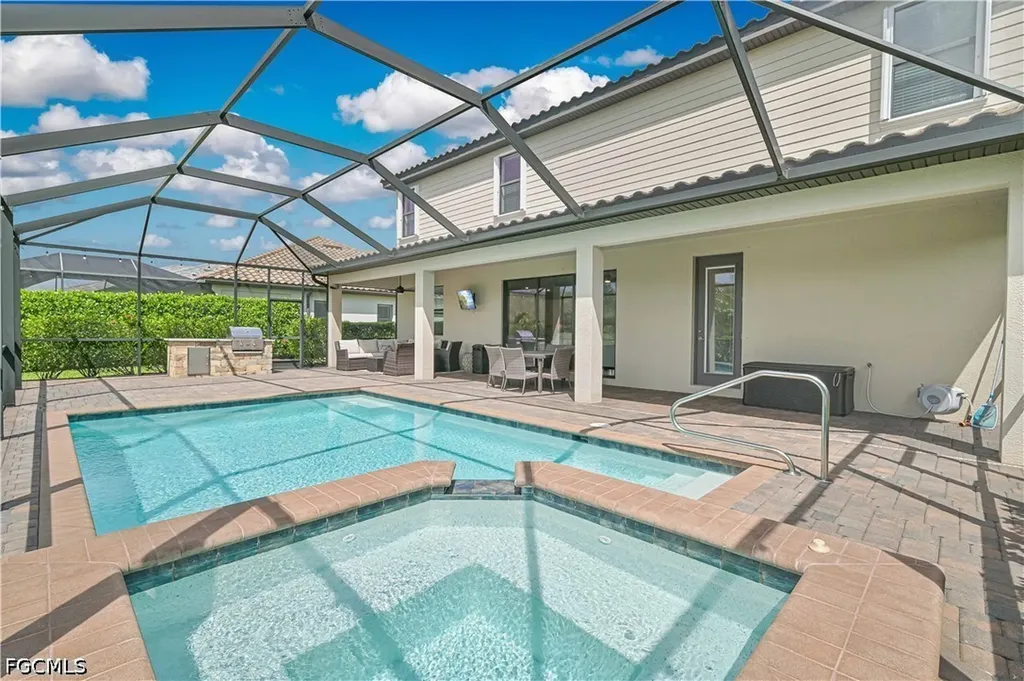 19553 The Place Boulevard Estero FL 33928
