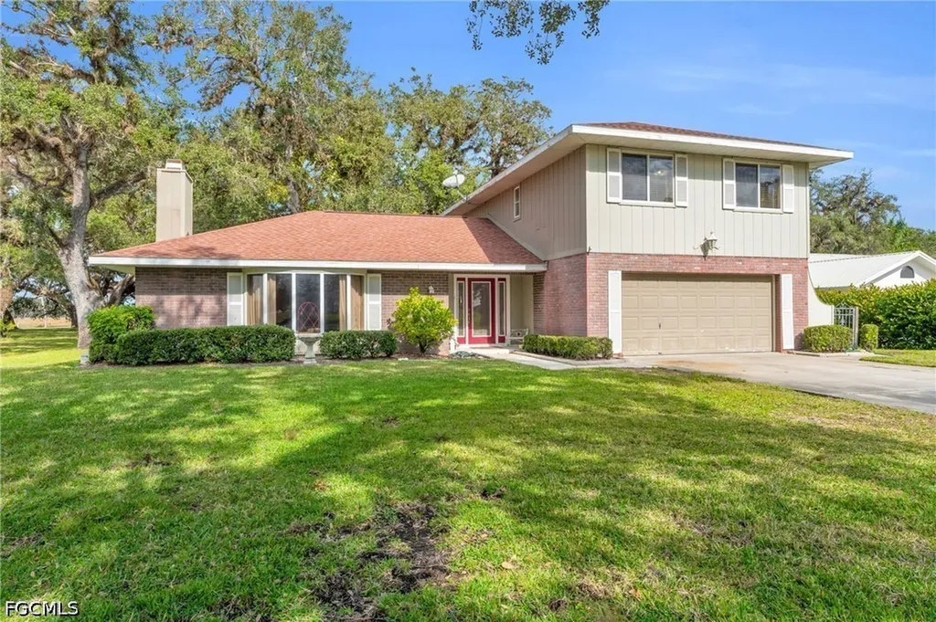 1210 Riverbend Drive Labelle FL 33935