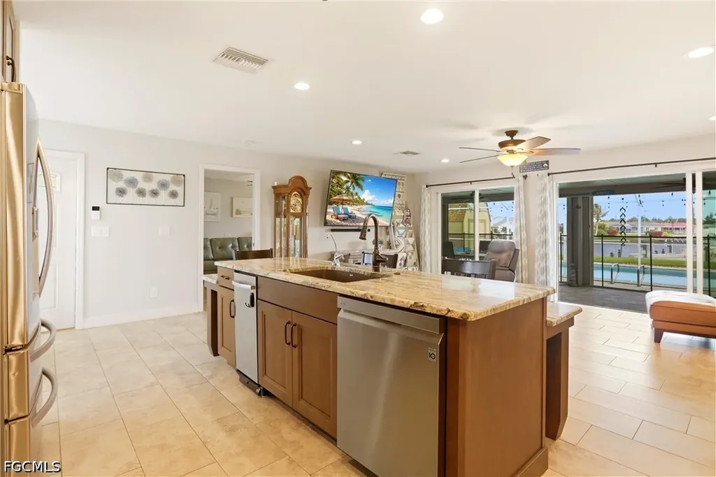 1119 SE 28th Terrace Cape Coral FL 33904