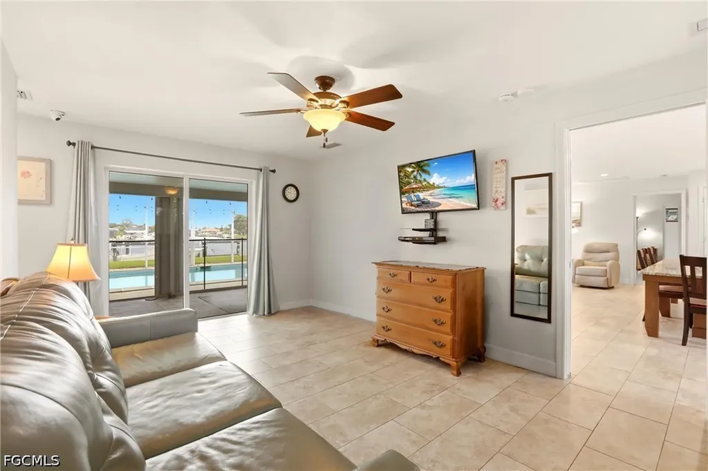 1119 SE 28th Terrace Cape Coral FL 33904