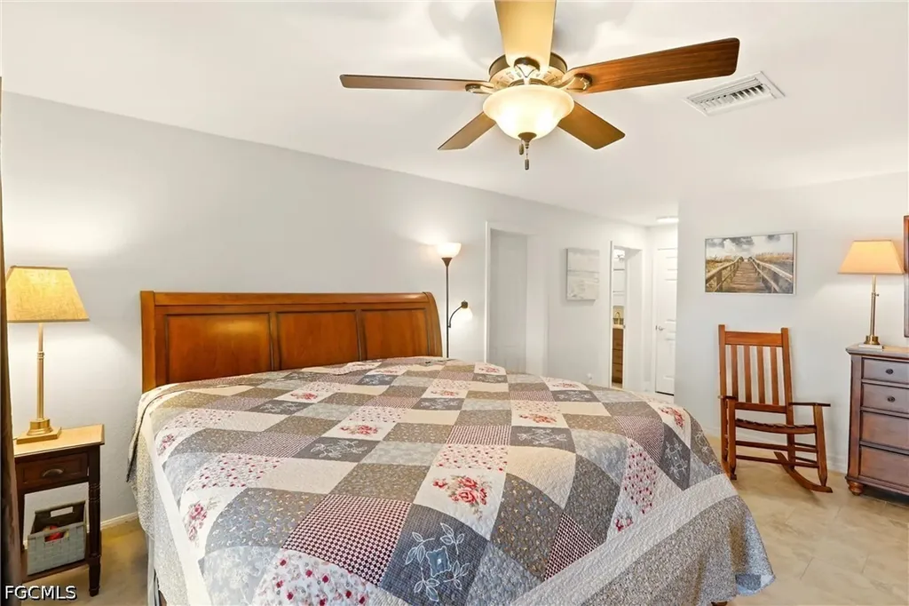 1119 SE 28th Terrace Cape Coral FL 33904
