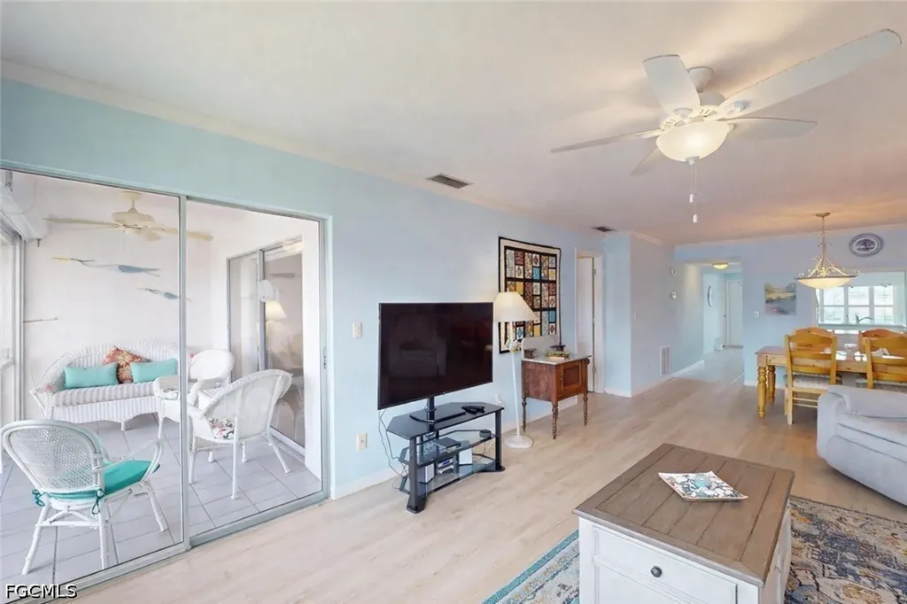 4229 SE 19th Place Cape Coral FL 33904