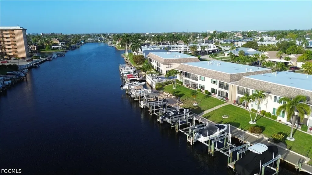 4229 SE 19th Place Cape Coral FL 33904