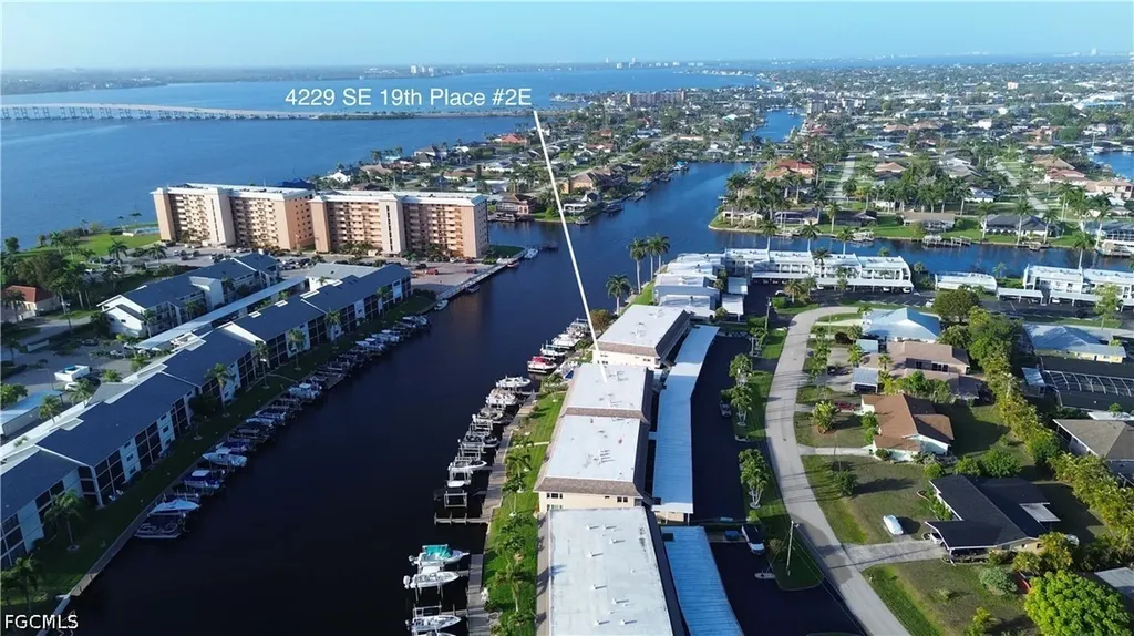 4229 SE 19th Place Cape Coral FL 33904
