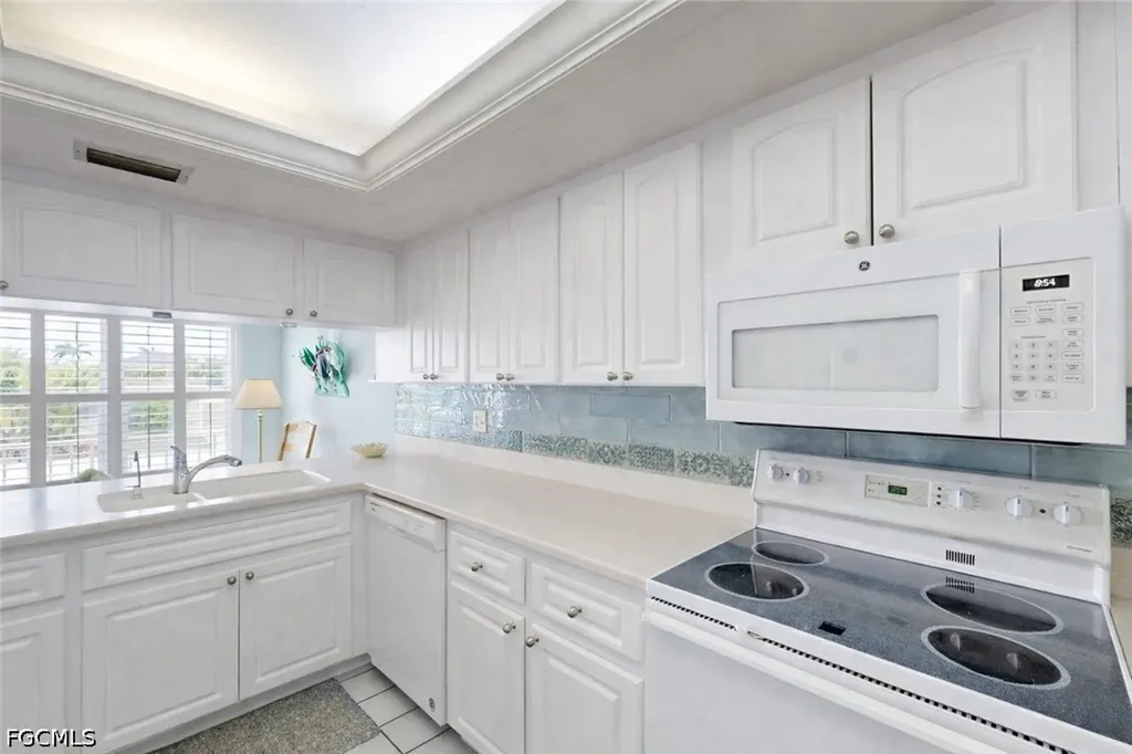 4229 SE 19th Place Cape Coral FL 33904