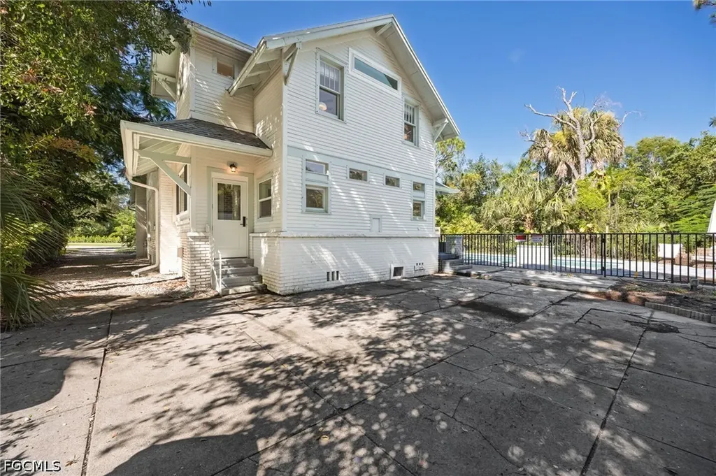 1473 Barcelona Avenue Fort Myers FL 33901