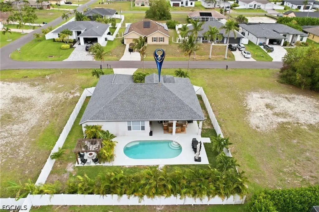 1910 SW 39th Street Cape Coral FL 33914