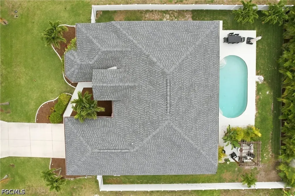 1910 SW 39th Street Cape Coral FL 33914