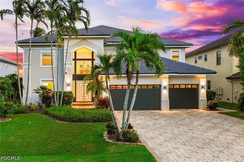 2418 SE 28th Street Cape Coral FL 33904