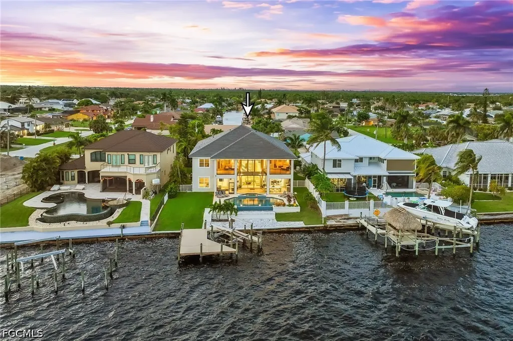 2418 SE 28th Street Cape Coral FL 33904