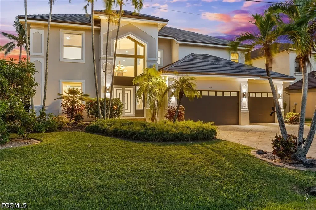 2418 SE 28th Street Cape Coral FL 33904