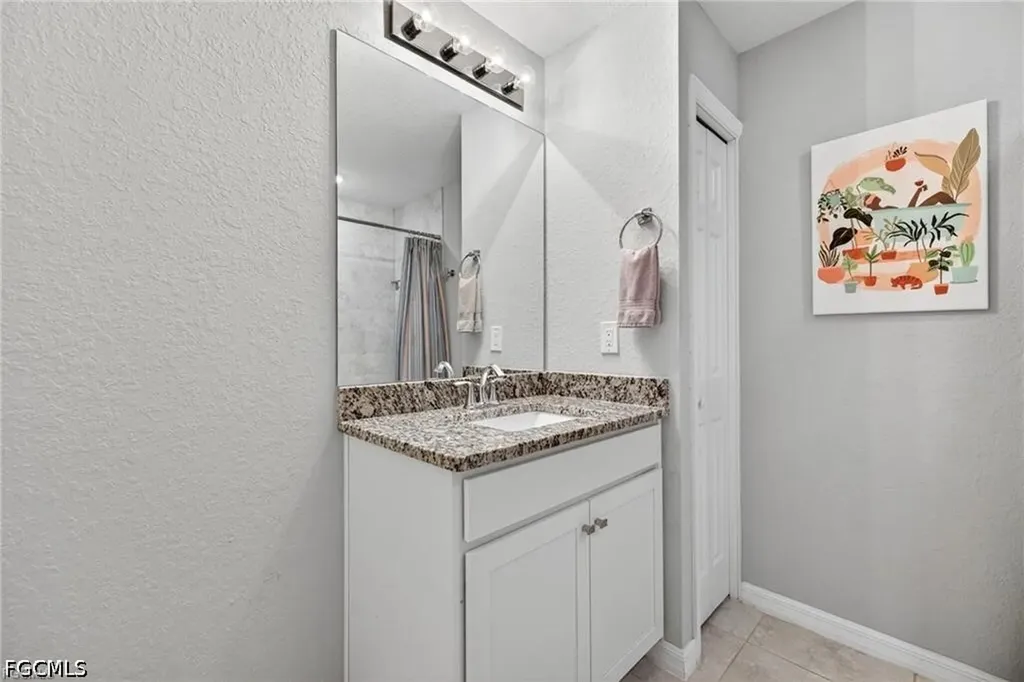 2716 NW 45th Place Cape Coral FL 33993