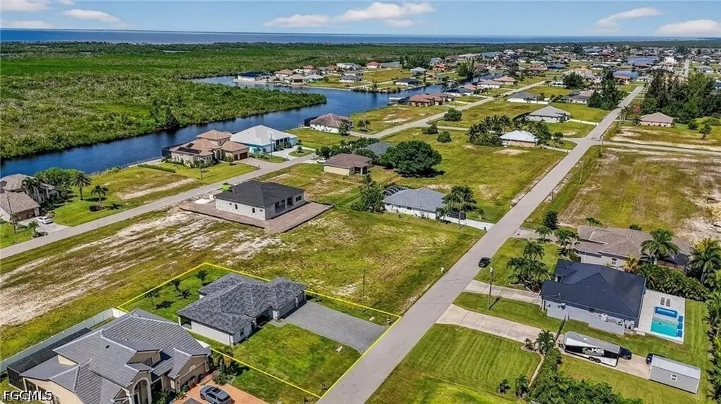 2716 NW 45th Place Cape Coral FL 33993