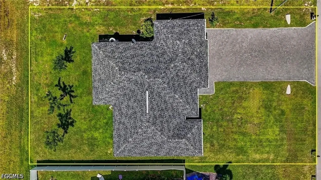 2716 NW 45th Place Cape Coral FL 33993