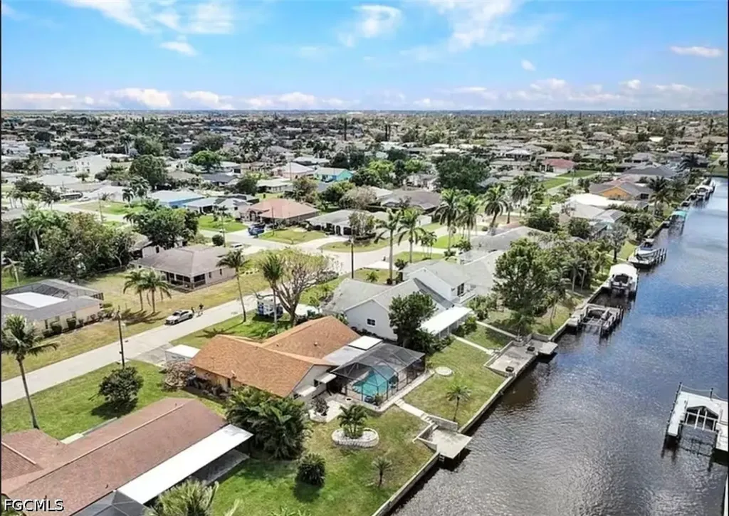 1412 SE 11th Place Cape Coral FL 33990