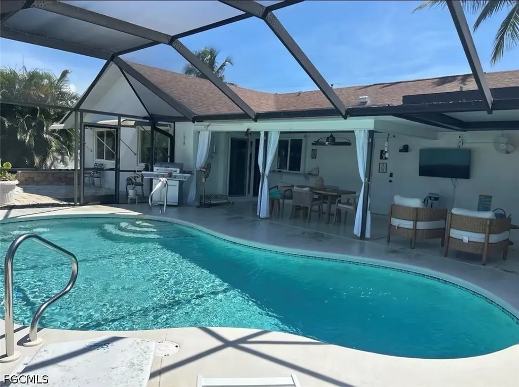 1412 SE 11th Place Cape Coral FL 33990