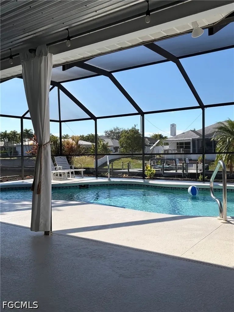 1412 SE 11th Place Cape Coral FL 33990