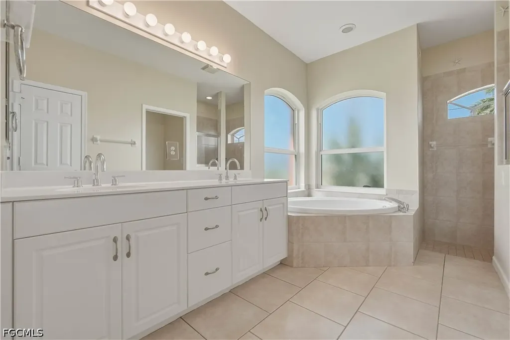 3079 NW 4th Place Cape Coral FL 33993