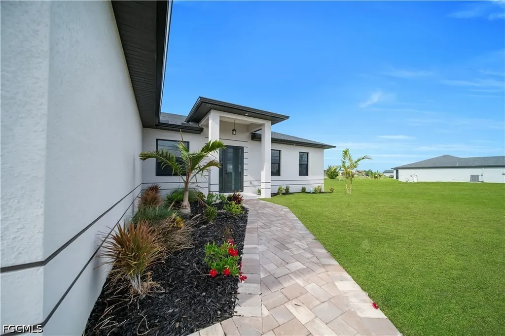 2829 NW 3rd Street Cape Coral FL 33993