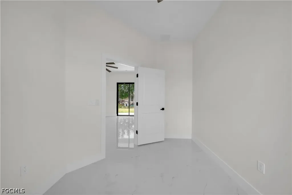 2829 NW 3rd Street Cape Coral FL 33993