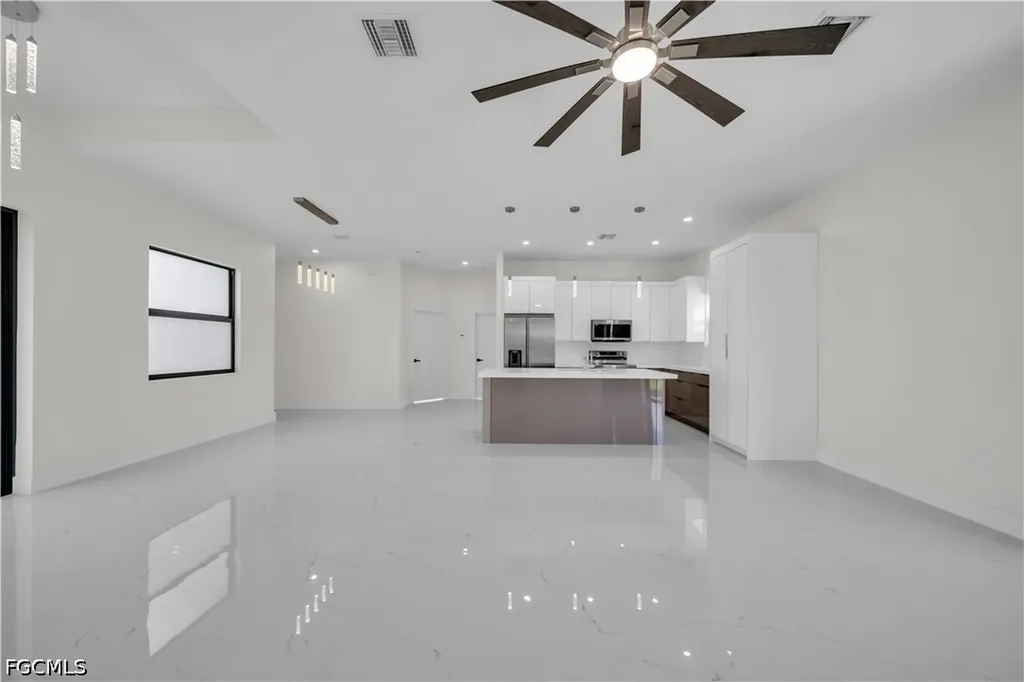 2829 NW 3rd Street Cape Coral FL 33993