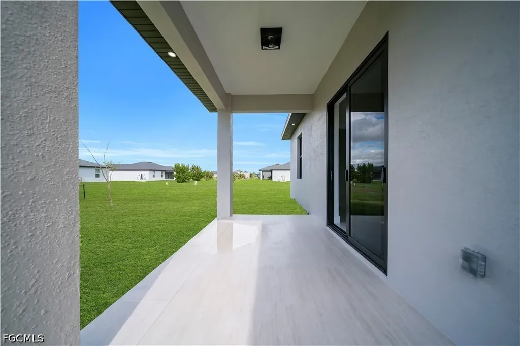 2829 NW 3rd Street Cape Coral FL 33993