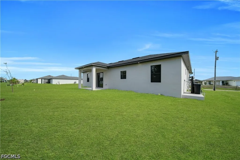 2829 NW 3rd Street Cape Coral FL 33993