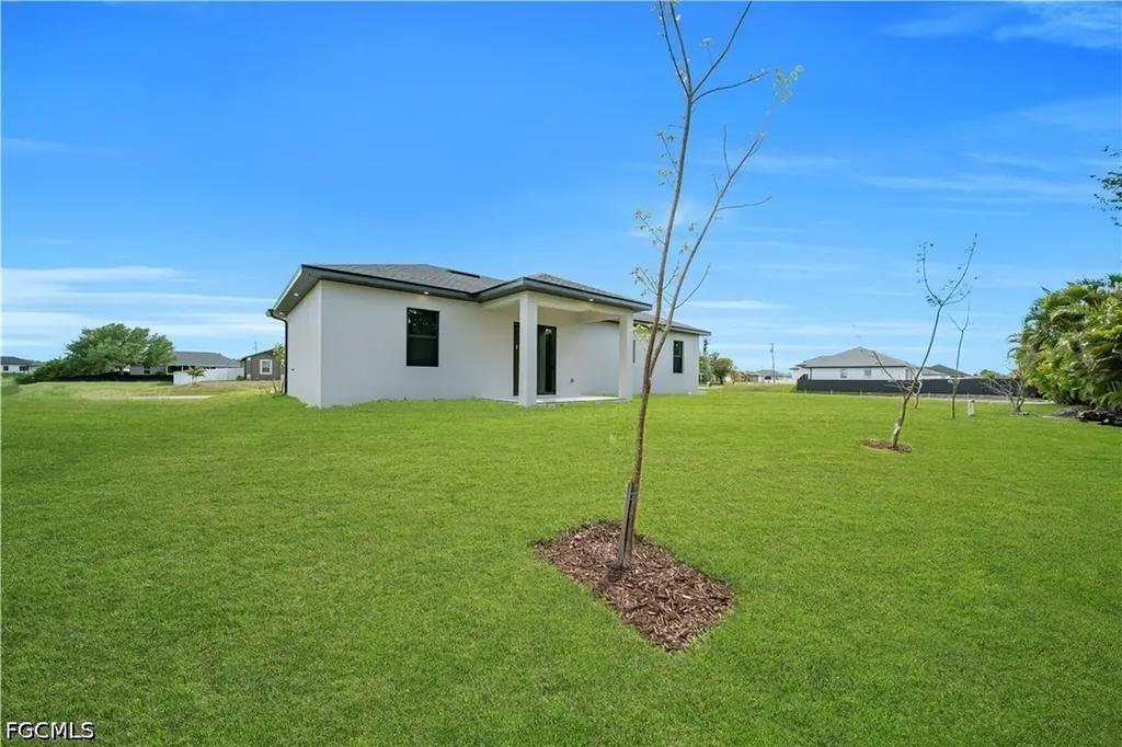 2829 NW 3rd Street Cape Coral FL 33993