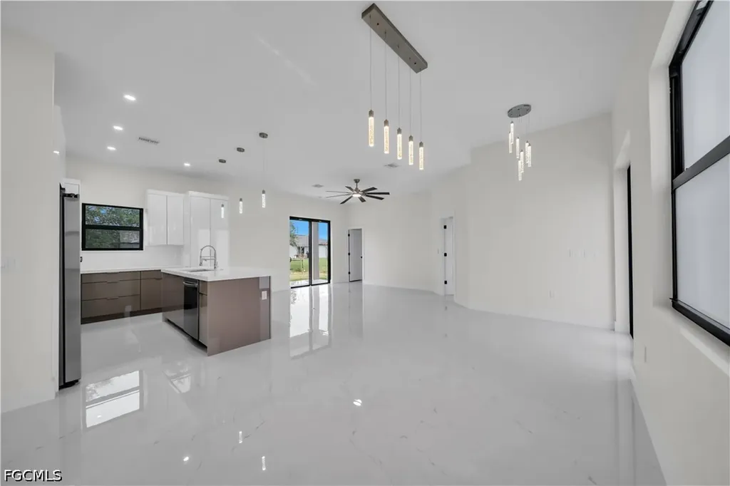 2829 NW 3rd Street Cape Coral FL 33993