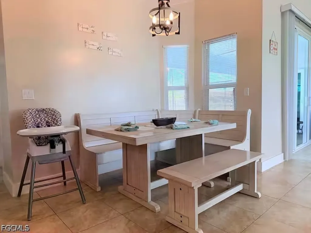 2937 SW 8th Place Cape Coral FL 33914
