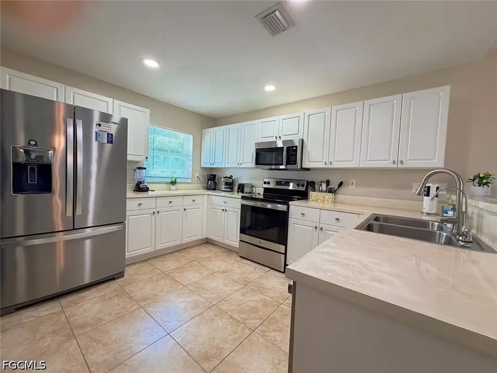 2937 SW 8th Place Cape Coral FL 33914