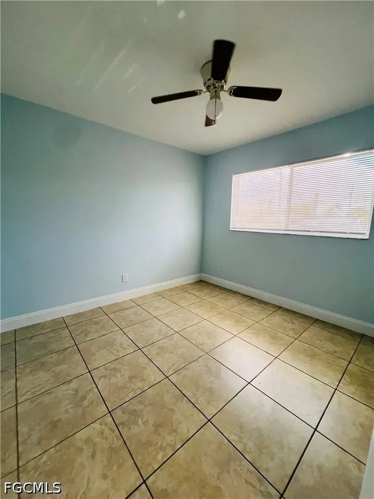 1406 SE 2nd Place Cape Coral FL 33990