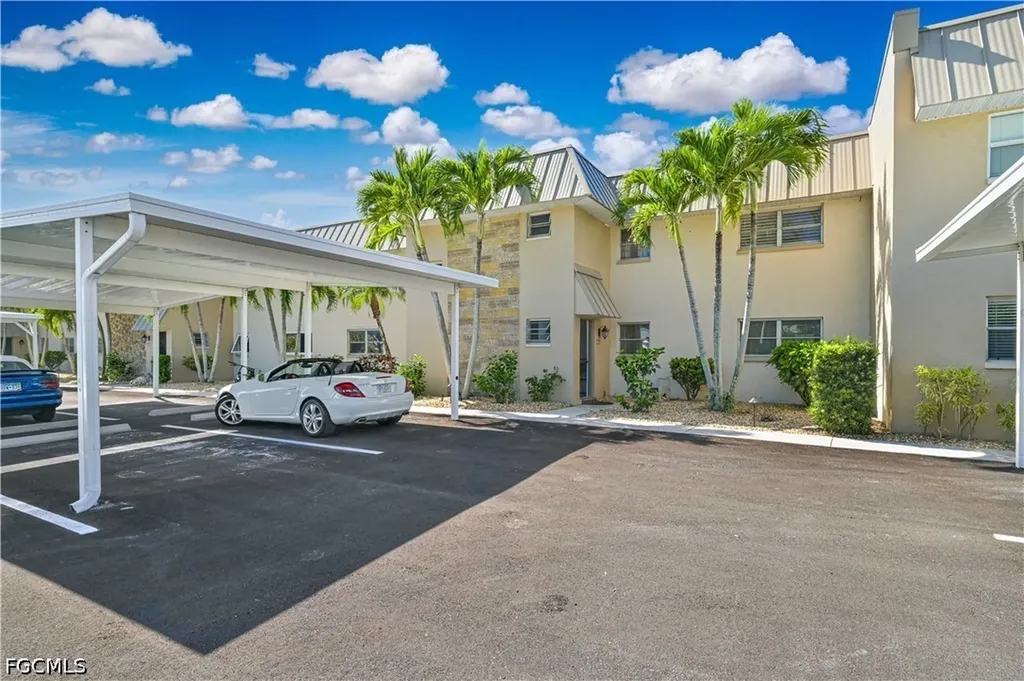 1730 Sandy Circle Cape Coral FL 33904