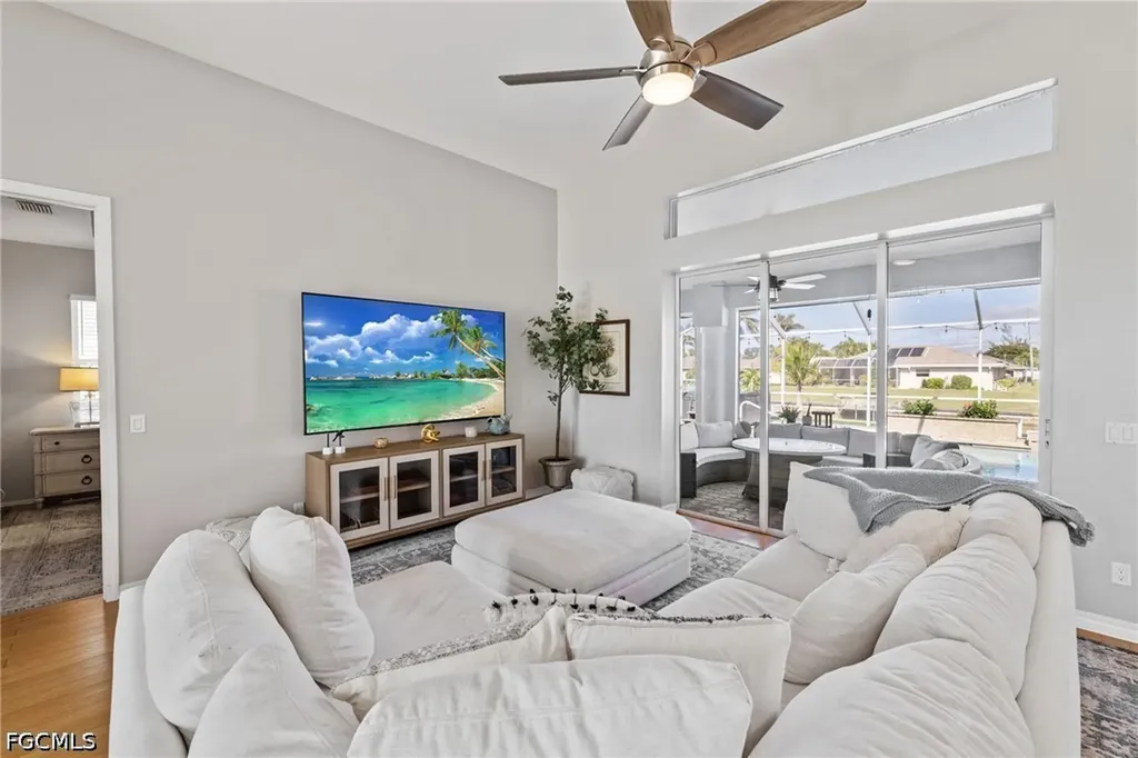 321 SE 31st Street Cape Coral FL 33904
