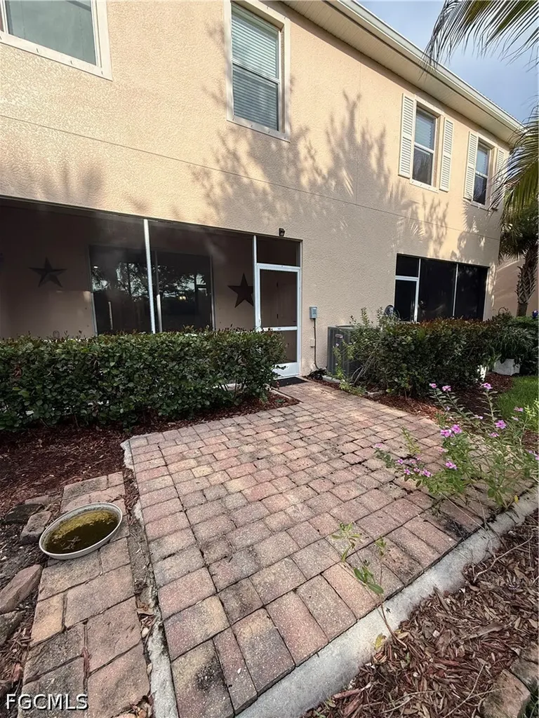 10020 Via Colomba Circle Fort Myers FL 33966