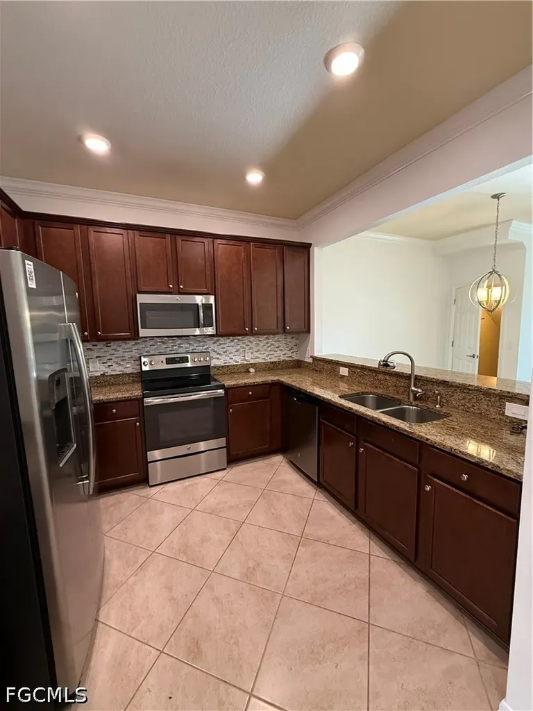 10020 Via Colomba Circle Fort Myers FL 33966