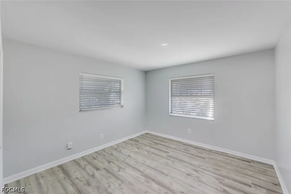4240 SE 3rd Avenue Cape Coral FL 33904