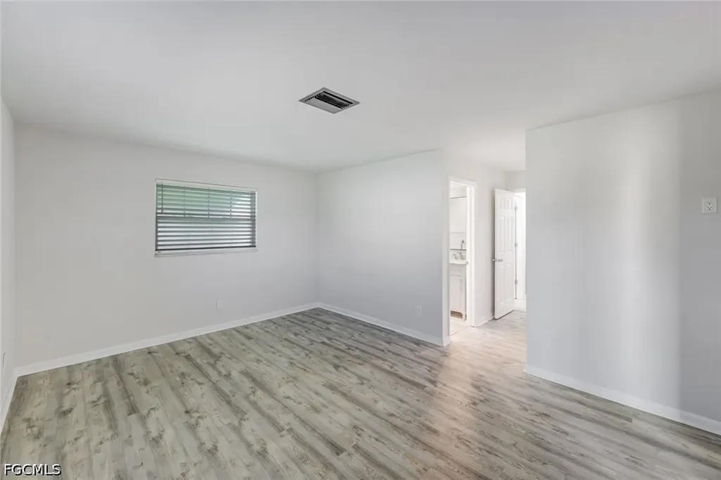 4240 SE 3rd Avenue Cape Coral FL 33904