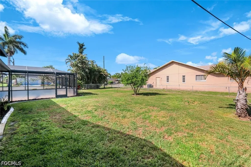 4240 SE 3rd Avenue Cape Coral FL 33904