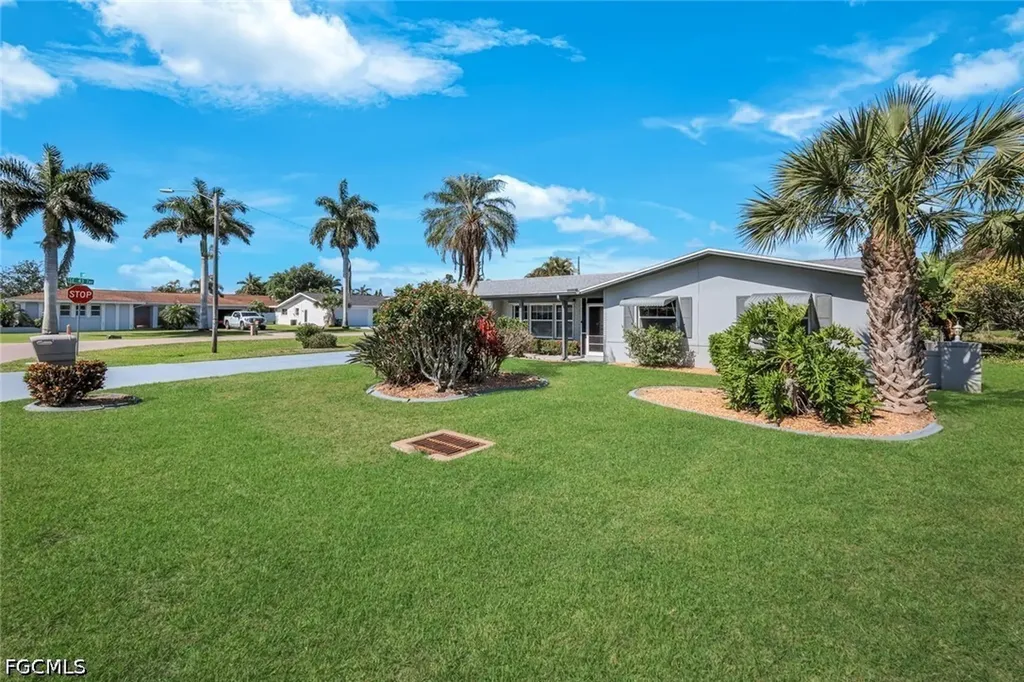 4240 SE 3rd Avenue Cape Coral FL 33904