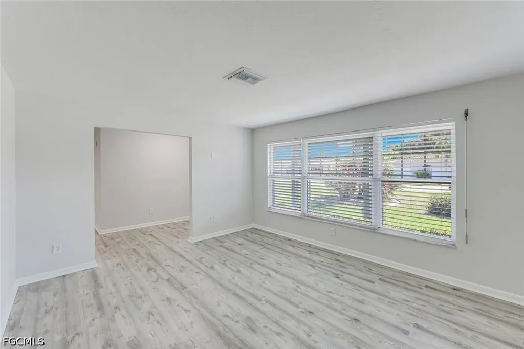 4240 SE 3rd Avenue Cape Coral FL 33904